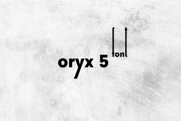 Oryx 5 Display Font for Handmade Creations
